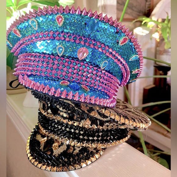 New! The “Epic” Sequined Spiked Party Hat 🪩🕺 Leopard 🐆 or Mermaid 🧜‍♀️ - Picture 1 of 5